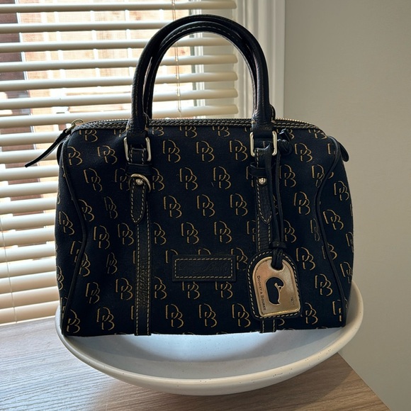 Vintage Douney & Bourke black handbag w/ gold initials! Like brand new - Picture 1 of 5